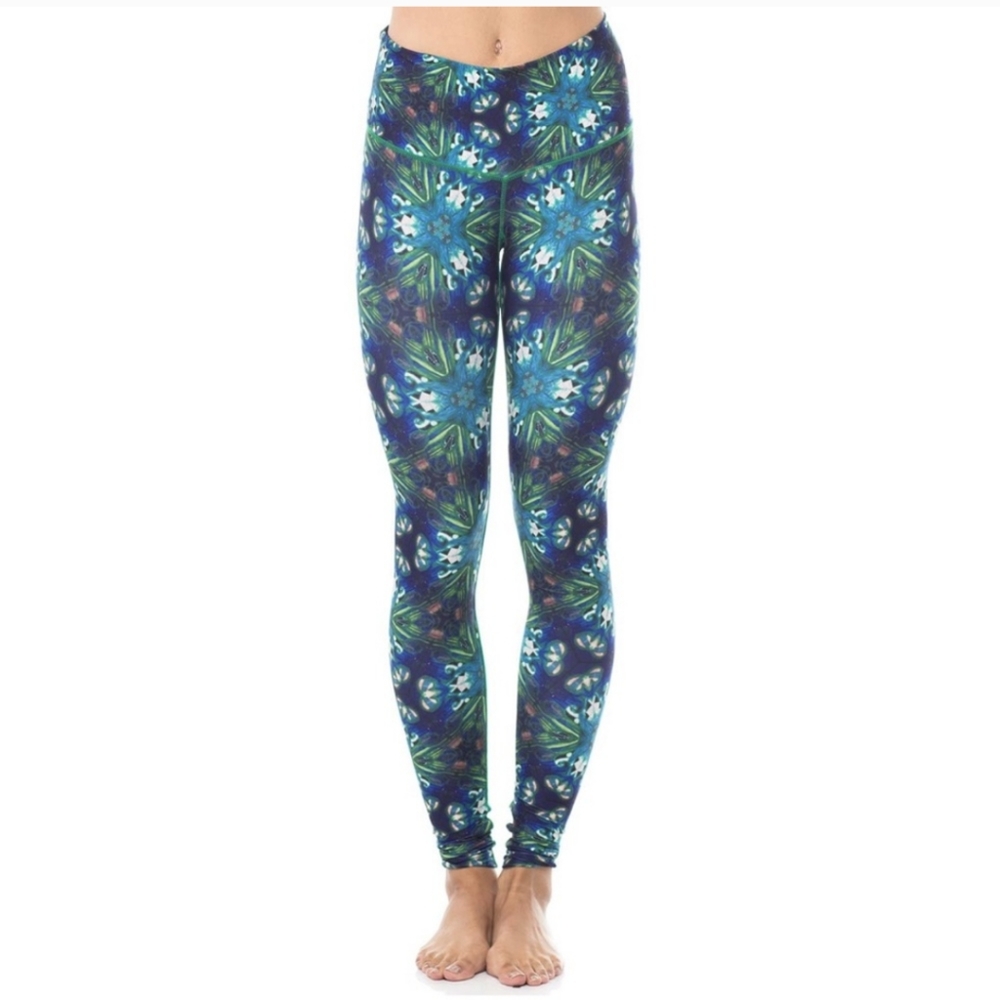 Wolven Threads Triangulate High Rise Legging - Picture 9 of 9